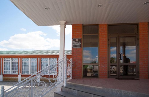 Pervomayskiy Hotel | Hotel Kuvaka