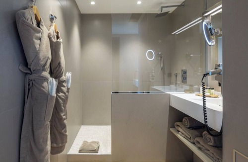 Historic Center Hotel | Hotel l'Arbre Voyageur