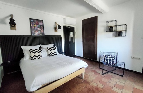 Conilhac-Corbieres Hotel | HOTEL L'ART DES METS BY COTE JARDIN
