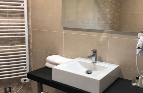 Donneville Hotel | Hotel L'Enclos
