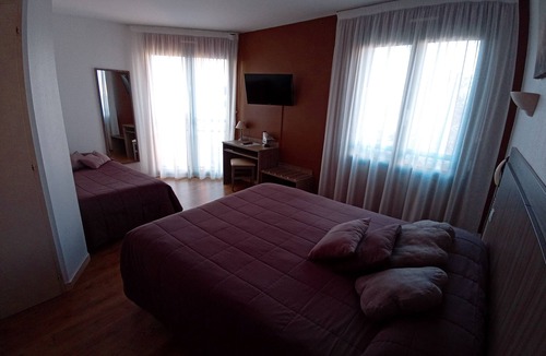 Saint-Gilles-Croix-de-Vie Hotel | Hotel La Sterne