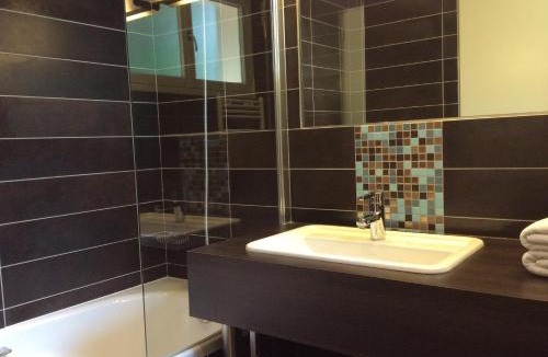 Paroisse Saint-Augustin-de-Chaux Hotel | Hotel La Chaumiere