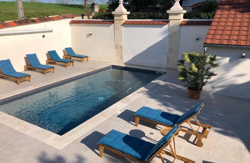 Varennes-Vauzelles Hotel | Hotel La Croix De Vernuche