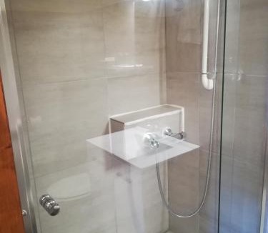 Lalizolle Hotel | Hotel La Croix des Bois