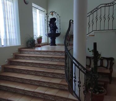 Castillejo de Iniesta Hotel | Hotel La Estrella de Castillejo
