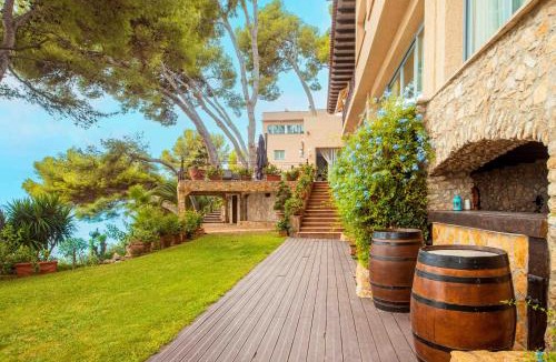 El Roc de Sant Gaieta Villa | HOTEL La Estrella del Mediterráneo