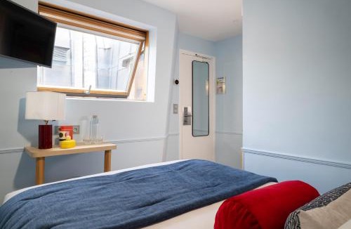 6th Arrondissement Hotel | Hotel La Folie des Pres - Saint-Germain-des-Pres