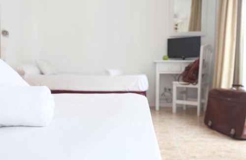 Barri Vell - Santa Creu Hotel | Hotel La Milagrosa