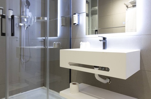 Barri Vell - Santa Creu Hotel | Hotel La Milagrosa