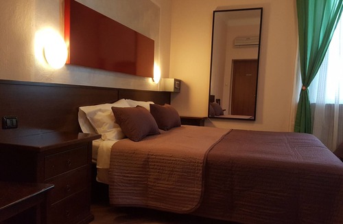 Ozzero Hotel | Hotel La Pendola