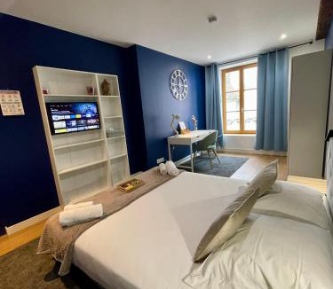 Saint-Amand-Montrond Hotel | Hotel LA PLACE