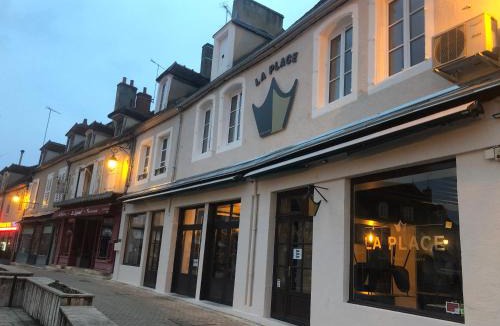 Saint-Amand-Montrond Hotel | Hotel LA PLACE