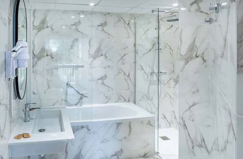Lourdes Hotel | Hotel La Solitude
