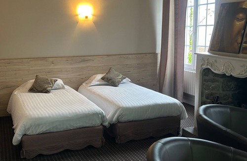 Aurillac Hotel | Hotel La Thomasse