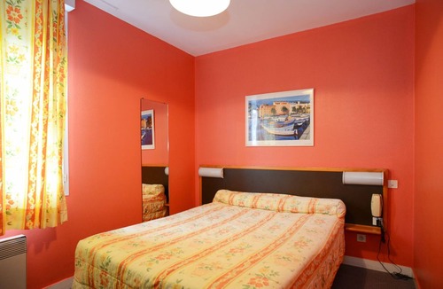 Pontorson Hotel | Hotel La Tour Brette