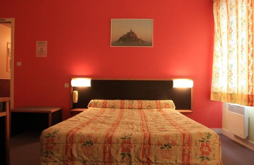 Pontorson Hotel | Hotel La Tour Brette