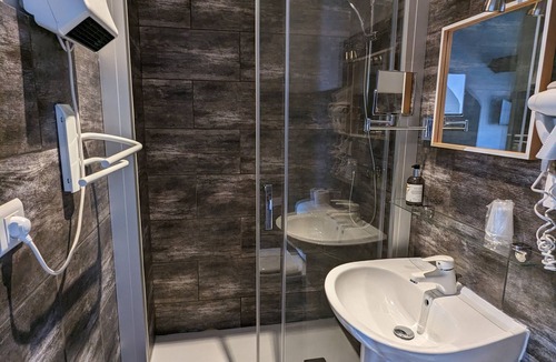 Bourbon-Lancy Hotel | Hotel La Tourelle du Beffroi