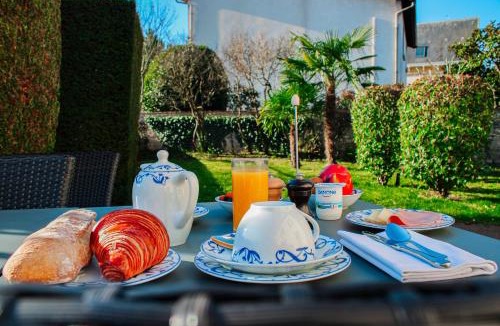 Beaune Hotel | Hotel La Villa Fleurie