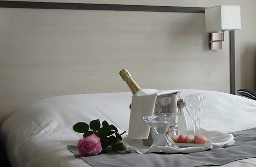 Clery-Saint-Andre Hotel | Hotel La Villa des Bordes