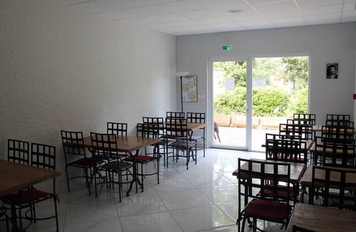 Ginasservis Apartment | hotel le bastier