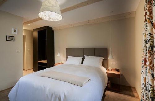 Val-de-Travers Hotel | Hôtel Le Bec Bed and Chocolate self check-in