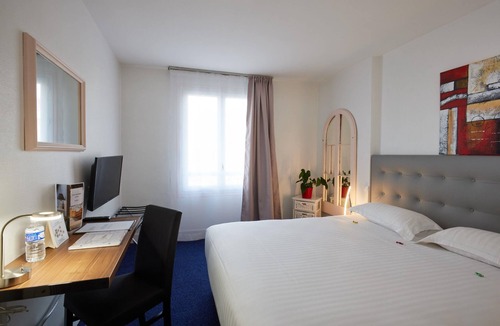 Dreux Hotel | Hotel le Beffroi