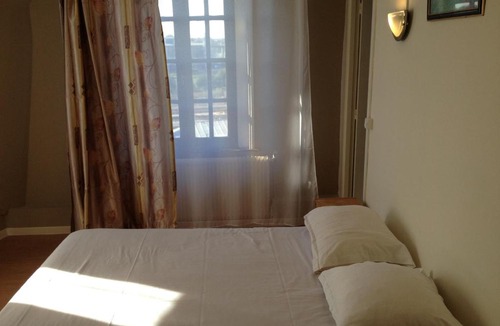 Valenciennes Hotel | Hotel Le Bristol