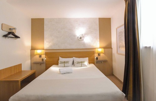 Saint-Trojan-les-Bains Hotel | Hotel le Coureau