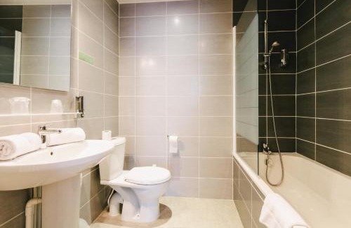 Boussac Hotel | Hotel Le Central