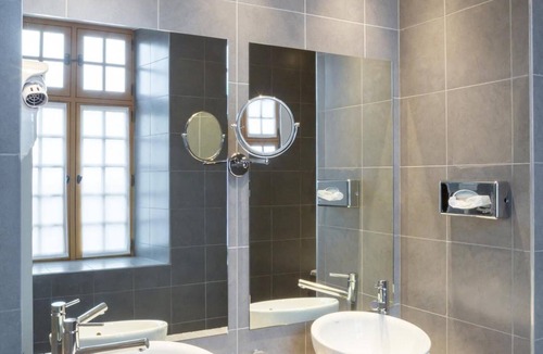 Sedan Hotel | Hotel Le Château Fort