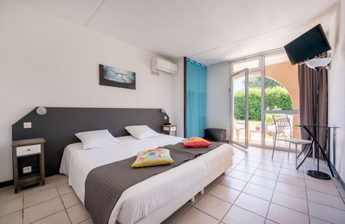 Vallon-Pont-d'Arc Hotel | Hotel Le Clos des Bruyeres