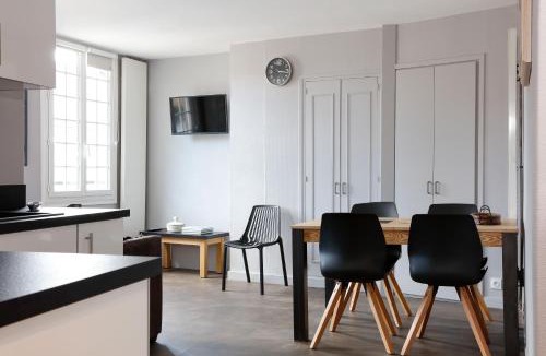 Honfleur Hotel | Hotel Le Dauphin