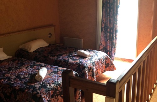 Pont-Audemer Hotel | Hotel Le Drakkar