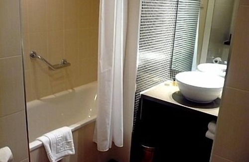 Cloyes-sur-le-Loir Hotel | Hotel Le Saint Jacques