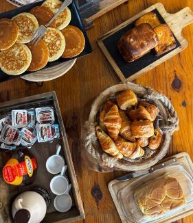 Costieres Hotel | Hotel Le Galambre