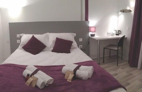 Hauteville-Lompnes Hotel | Hotel Le Hauteville