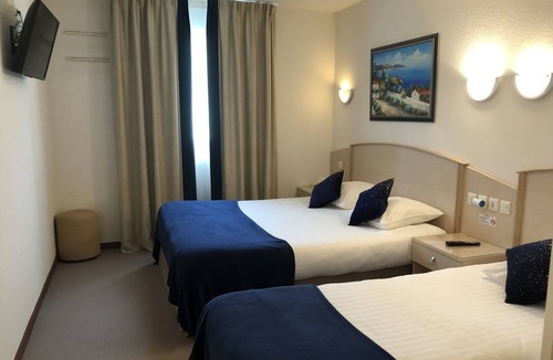 Tournus Hotel | Hotel le kolibri