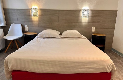 Moirans-en-Montagne Hotel | Hotel Le Lacuzon