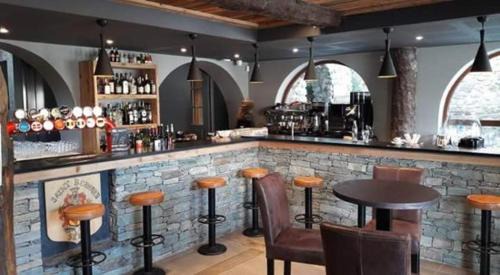 La Celle-sous-Gouzon Hotel | hotel le malgovert SEEZ 73