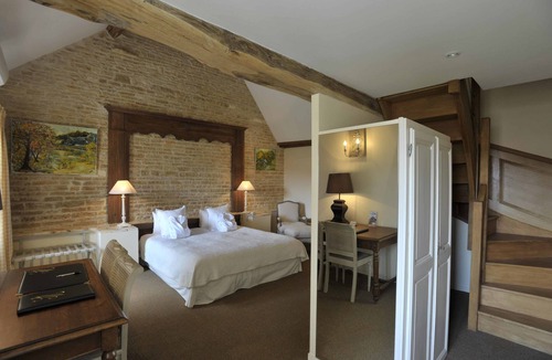 Les Riceys Hotel | Hotel Le Marius