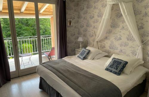 Crestet Hotel | HOTEL LE MAS D'HèLèNE