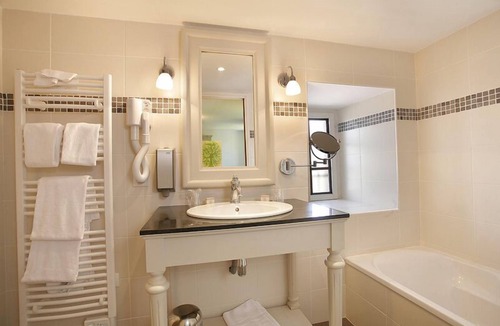 Paimpont Hotel | Hotel Le Relais De Broceliande