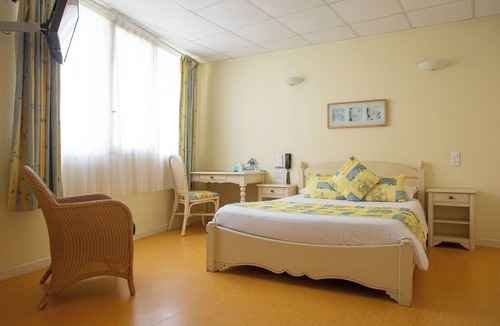 Salvagnac Hotel | Hotel Le Relais Des Deux Vallees