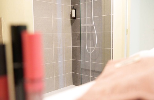 Laveissiere Hotel | Hotel Le Rocher Du Cerf