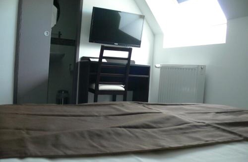 Saint-Julien-du-Sault Hotel | Hotel Le Saint Julien