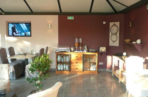 Cheville Hotel | Hotel Le Saint Aubin