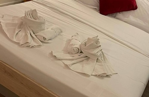 Saint-Quentin Hotel | Hotel Le Saint Quentin