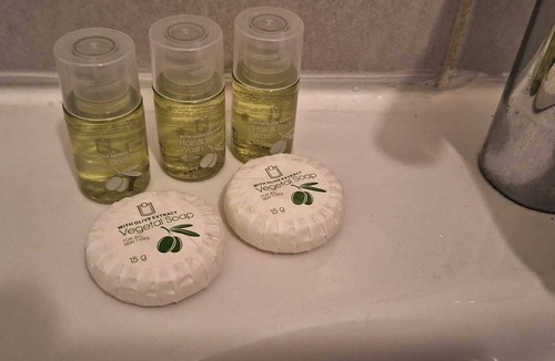 Saint-Quentin Hotel | Hotel Le Saint Quentin