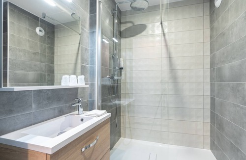 Sainte-Mere-Eglise Hotel | Hotel Le Sainte Mere