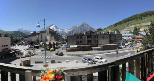 Mont-de-Lans Hotel | Hotel le Sherpa
